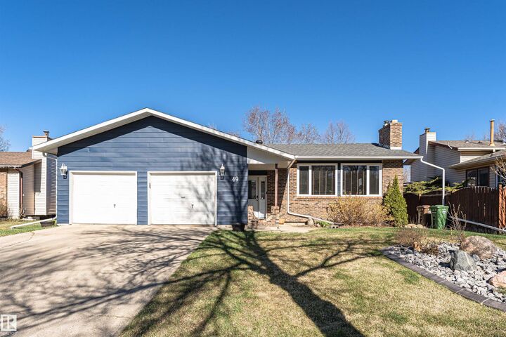 Property Photo:  49 Ash Crescent  AB T8N 3J6 