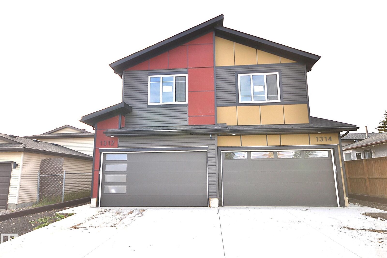 Property Photo:  1314 35 Street NW  AB T6L 3E8 