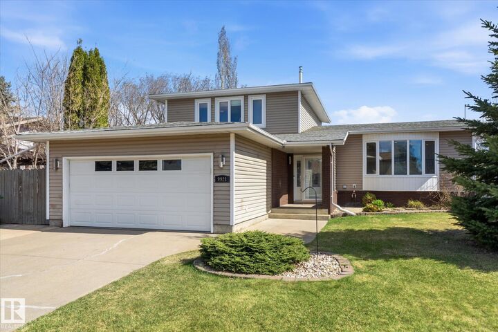 Property Photo:  9921 83A Street  AB T8L 3C3 
