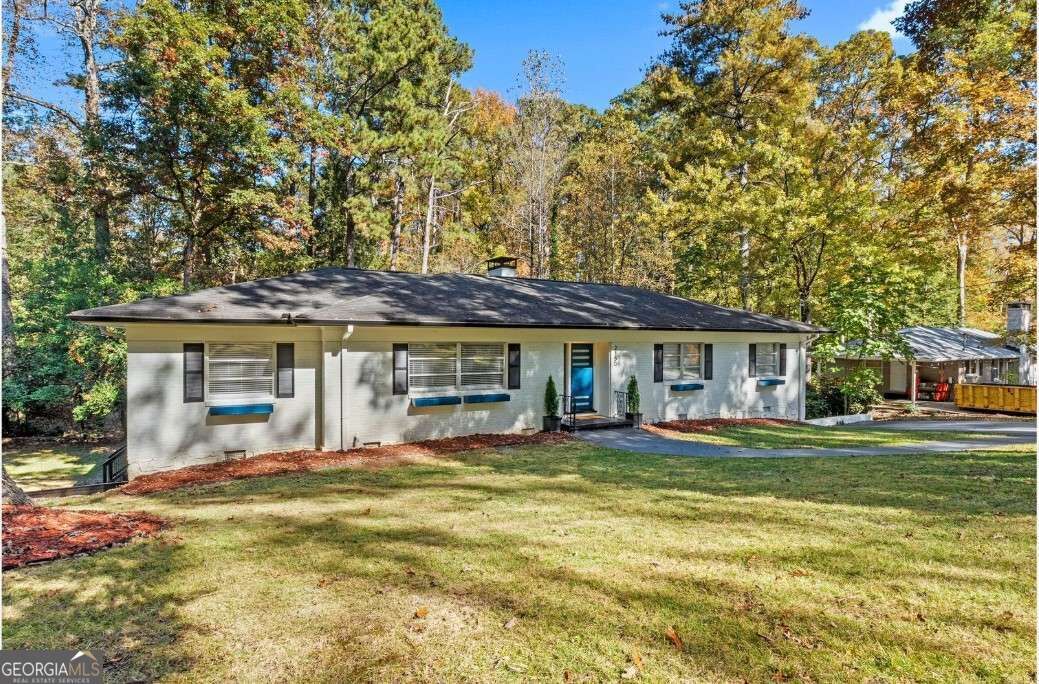 Property Photo: 2150 Azalea Circle GA 30033