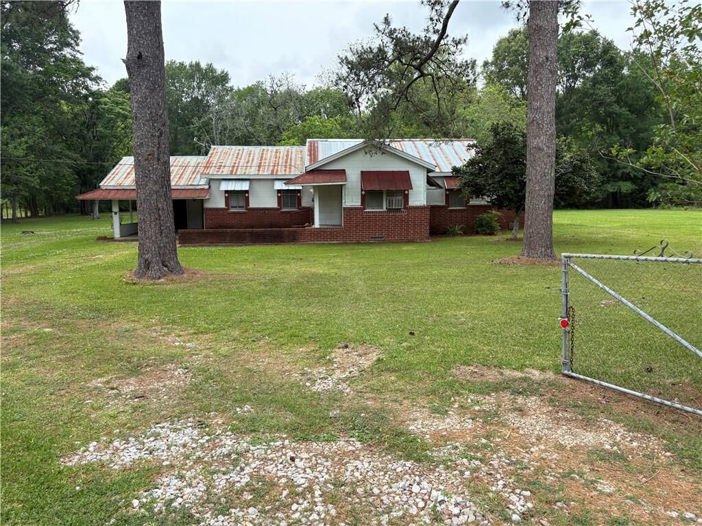 Property Photo:  109 Hwy 453 Highway  LA 71351 