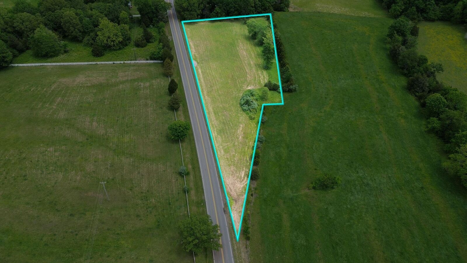 Property Photo:  1.84 Ac & 371.25x50 Railroad Row  KY 42064 