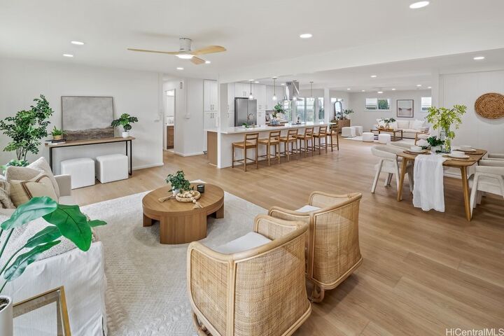 Property Photo:  3083 Hiehie Street  HI 96822 