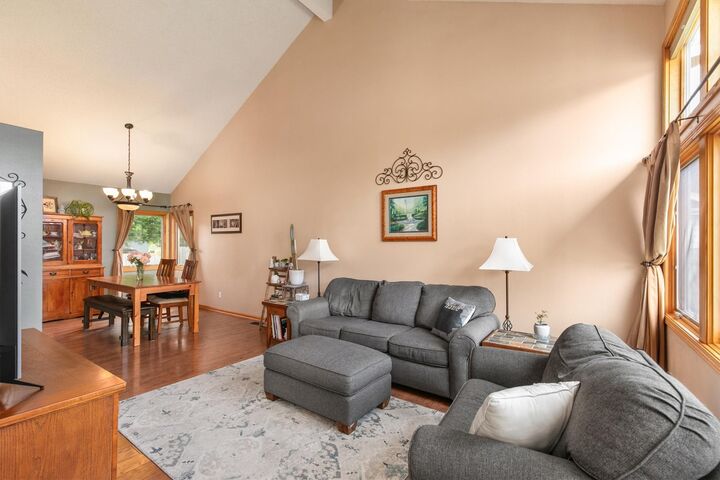Property Photo: 185 Melrose Drive IA 50263