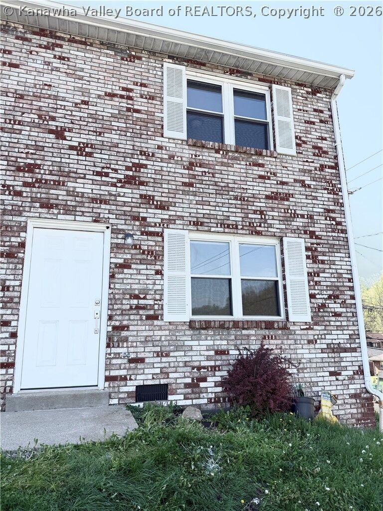 Property Photo:  640 Cross Lanes Drive 6,7,8  WV 25143 