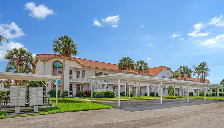 Property Photo:  4338 Madeira Court 3346  FL 34233 