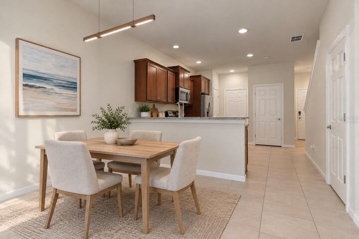 Property Photo:  5368 Sylvester Loop  FL 33610 