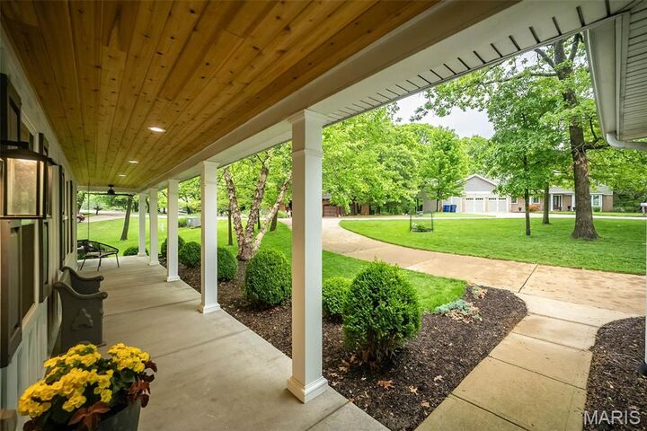 Property Photo:  1 Rockfern Court  MO 63049 