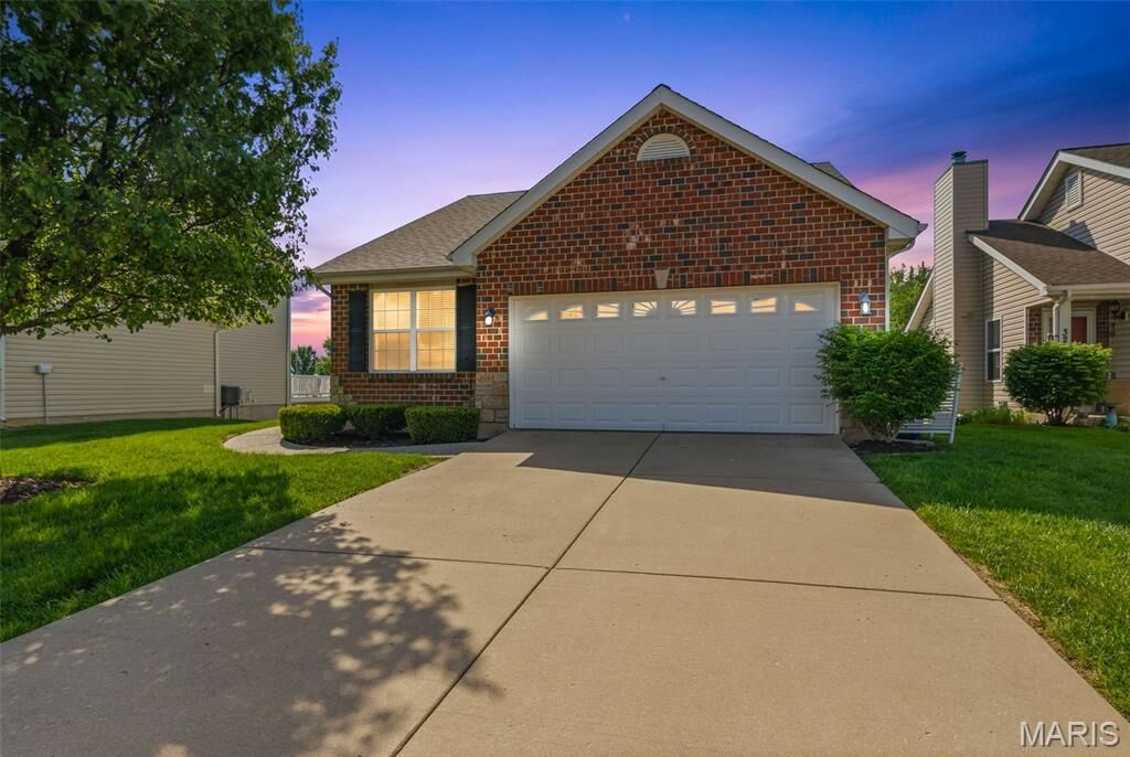 Property Photo:  326 Stone Village Drive  MO 63385 