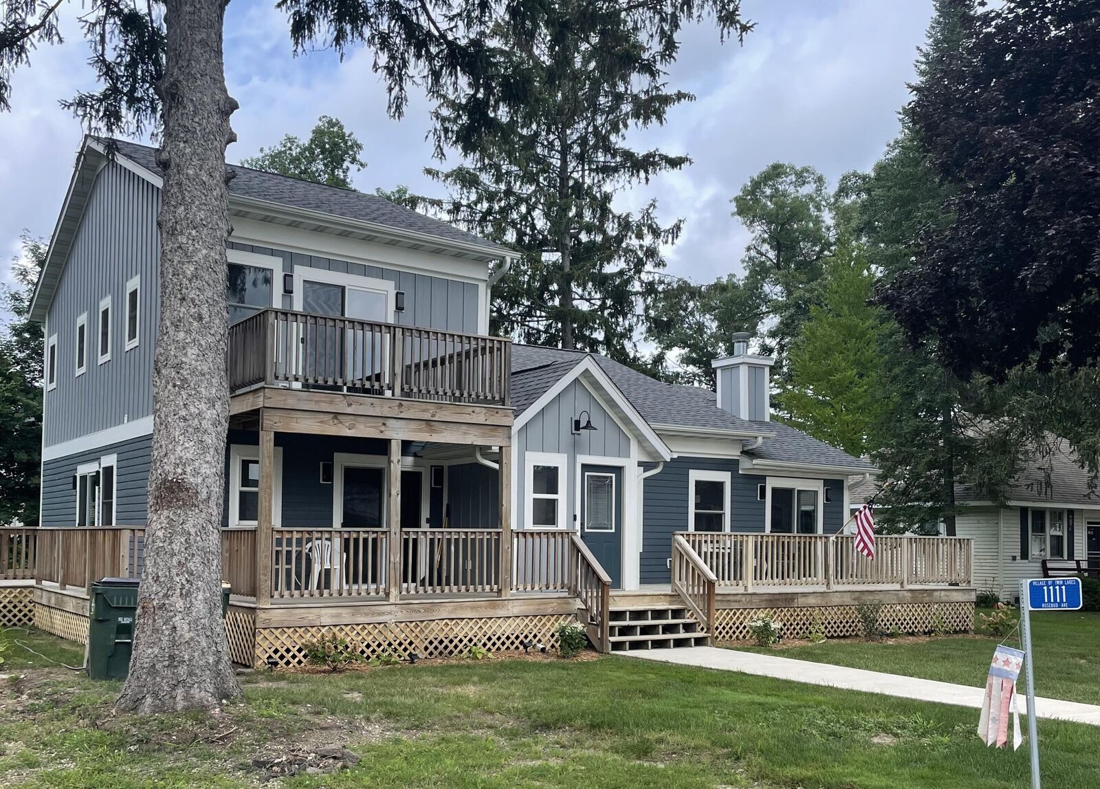Property Photo:  1111 Rosebud Ave  WI 53181 