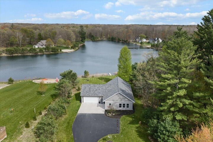 Property Photo:  6619 Donegal Court  MI 49346 