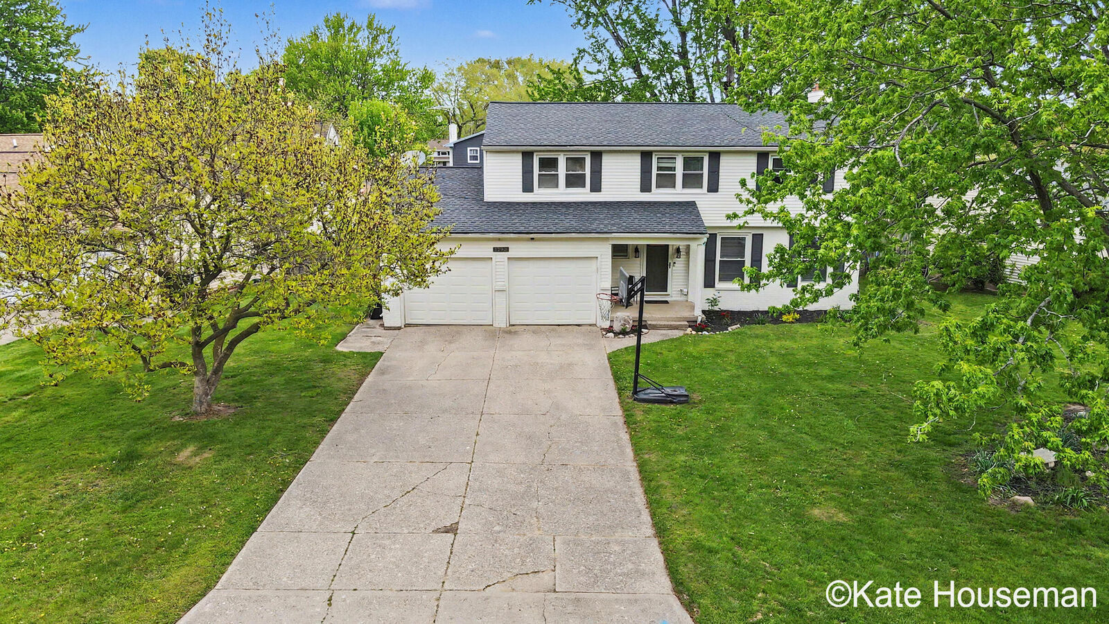 Property Photo:  1793 Pinebluff Drive SE  MI 49508 