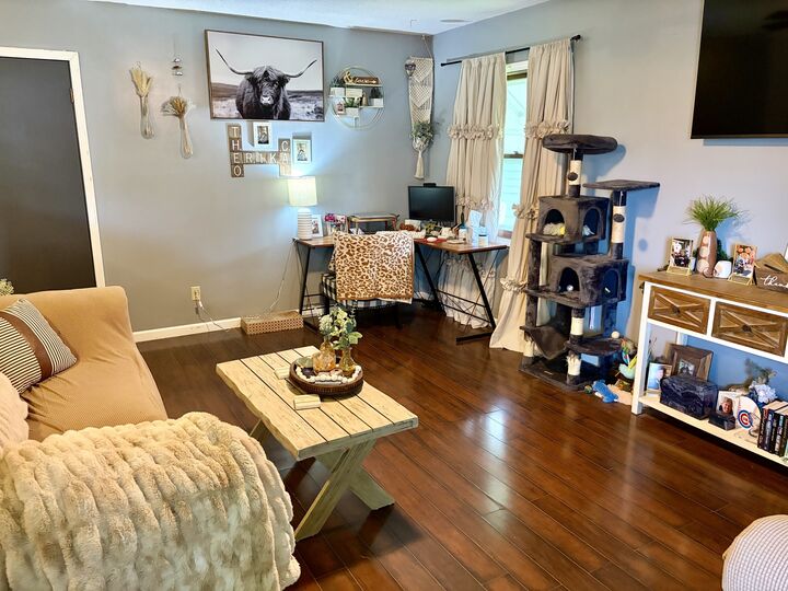 Property Photo:  6 Blair Court  IL 61727 