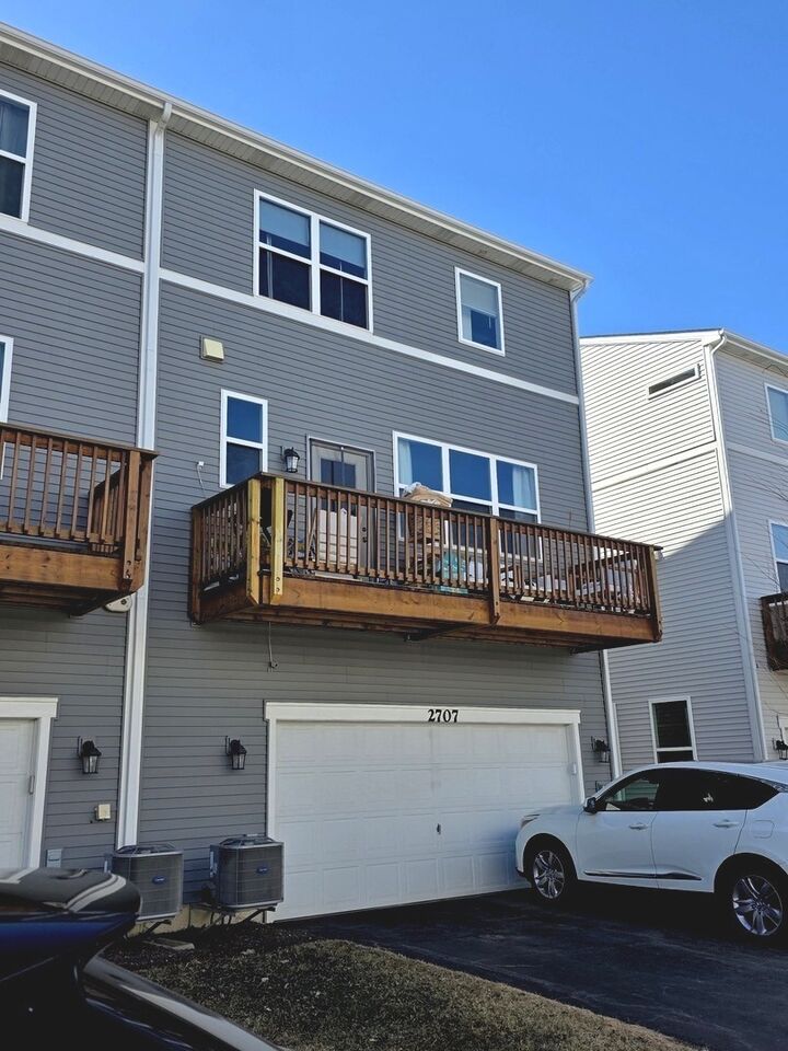 Property Photo:  2707 Lily Lane  IL 60008 