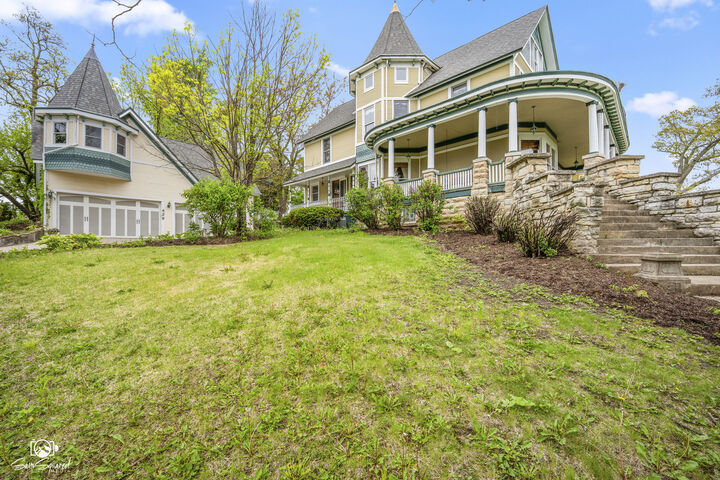 Property Photo:  429 Buell Avenue  IL 60435 