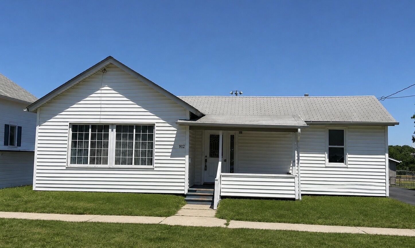 Property Photo:  912 Solfisburg Avenue  IL 60505 