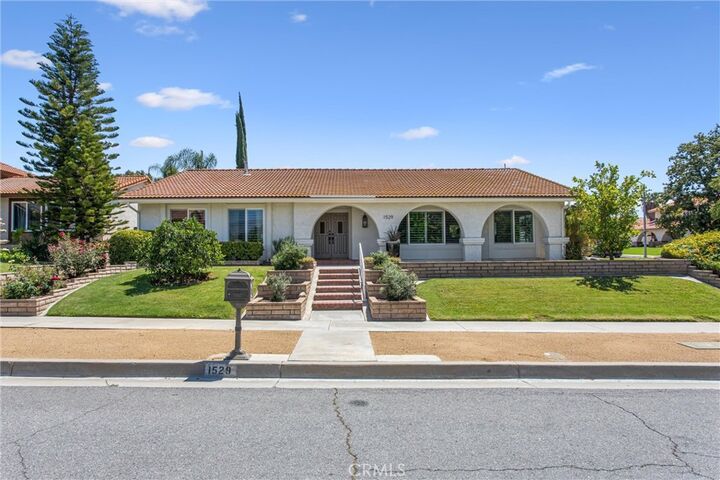 Property Photo:  1529 Conestoga Court  CA 92373 