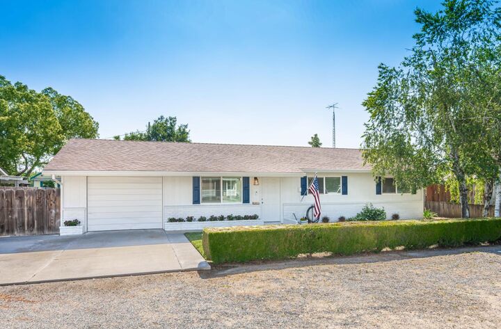 Property Photo:  408 1st Street  CA 95912 