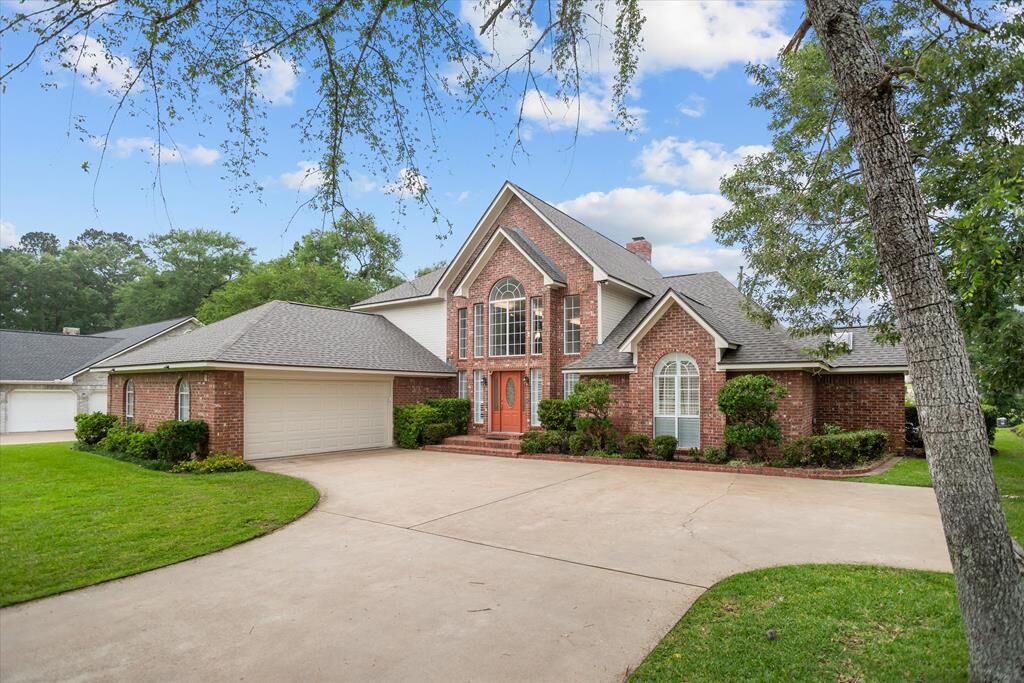 Property Photo:  123 Crown Colony Drive  TX 75901 