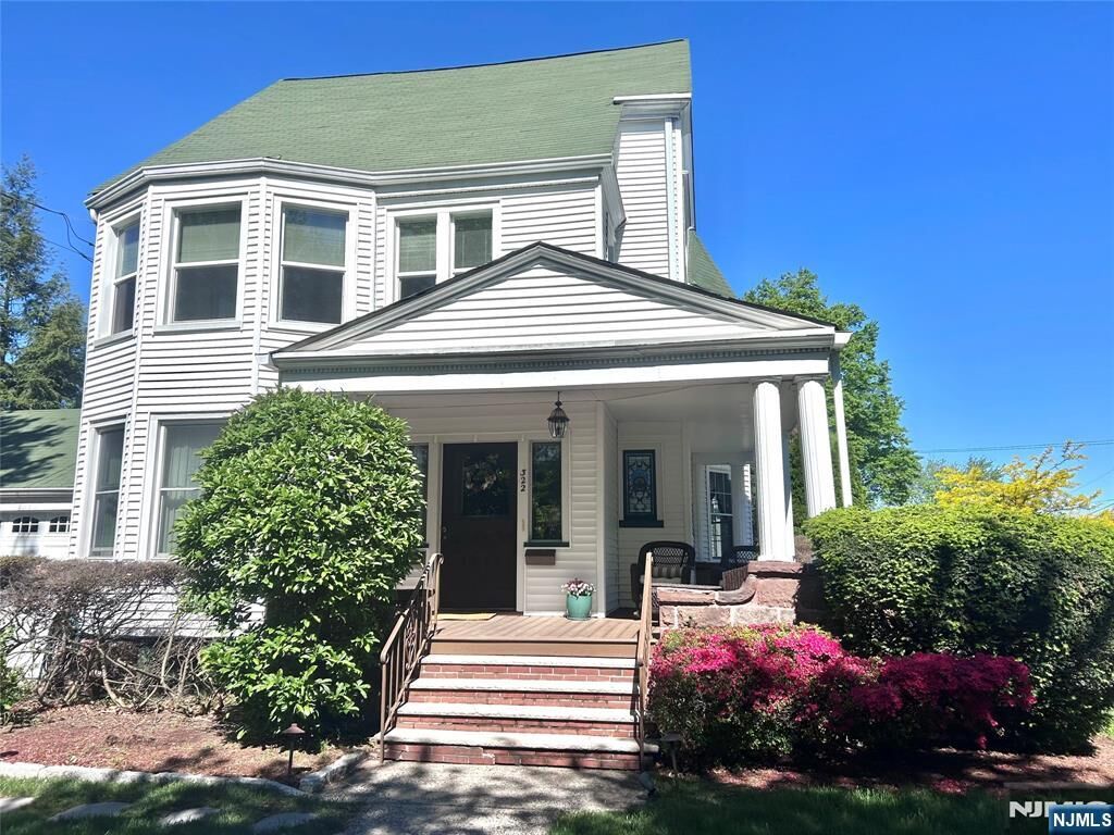 Property Photo: 322 Carmita NJ 07094