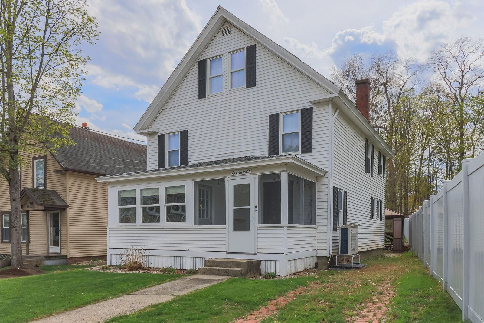 Property Photo:  135 Main Street  NH 03253 