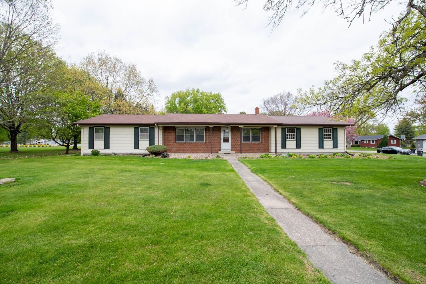 Property Photo: 2208 Clare Drive MN 56003