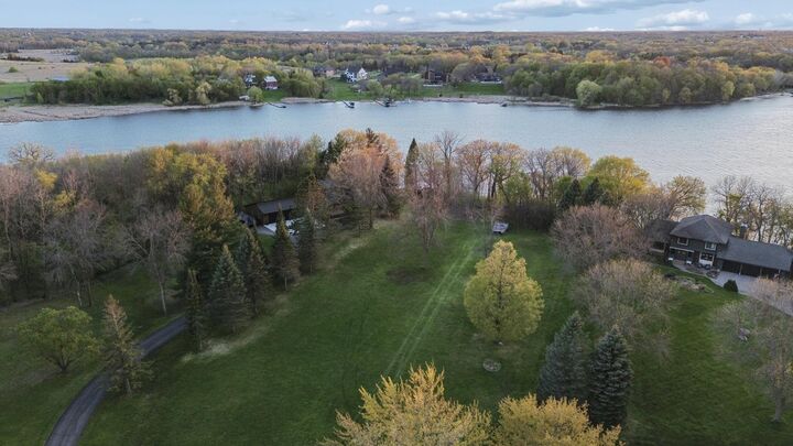 Property Photo:  5125 Fern Drive  MN 55357 