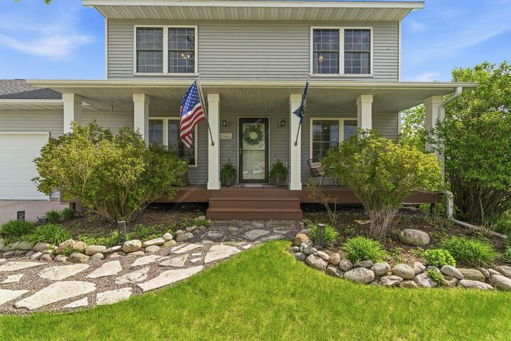 Property Photo:  16 Marples Avenue  MN 56068 