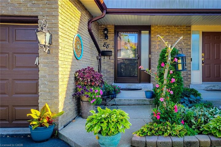 Property Photo:  1115 Paramount Drive 88  ON L8J 1P6 