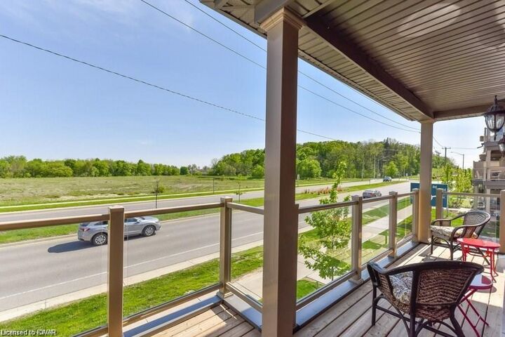 Property Photo:  1112 Fairway Road North Road B  ON N2A 0J3 
