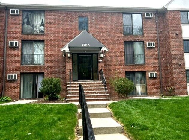 Property Photo:  380 A Great Road 301  MA 01720 