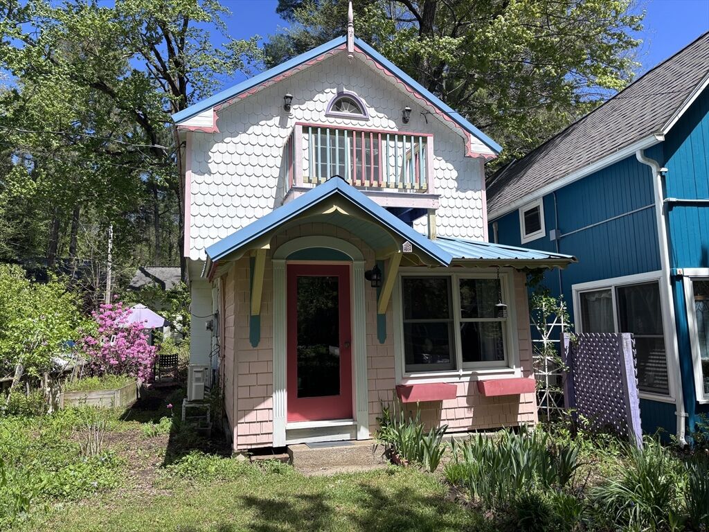 Property Photo:  55 Laurel Park 55  MA 01060 