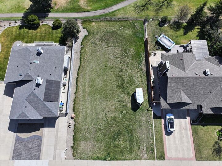 Property Photo:  105 Fairway Drive  AB T1M 1H1 