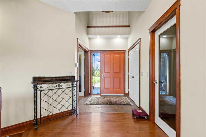 Property Photo:  244094 Partridge Place  AB T3Z 3M2 