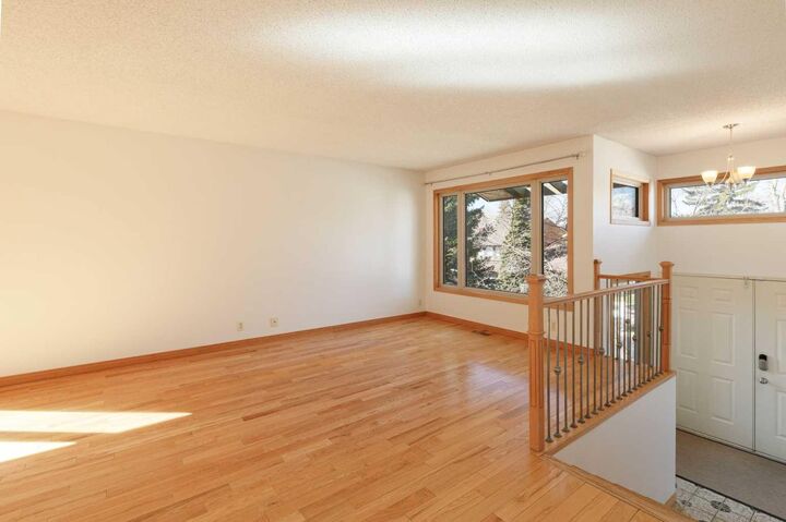 Property Photo:  48 Ranchridge Drive NW  AB T3G 1W2 