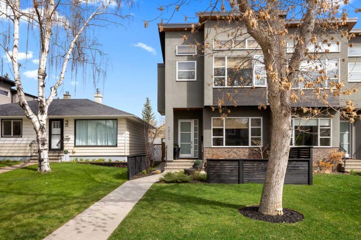 Property Photo: 2012 49 Avenue SW AB T2T 2V4