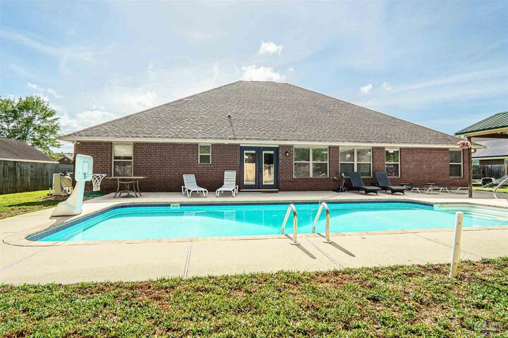Property Photo:  5580 Madelines Way  FL 32571 