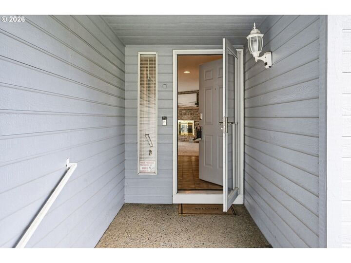 Property Photo:  308 NW 95th Cir  WA 98665 