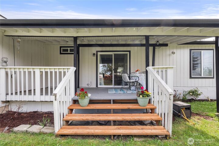 Property Photo:  5000  Hansberry Street NW  WA 98311 