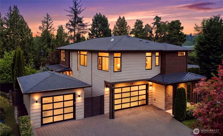 Property Photo: 11276 SE 32nd Lane WA 98004