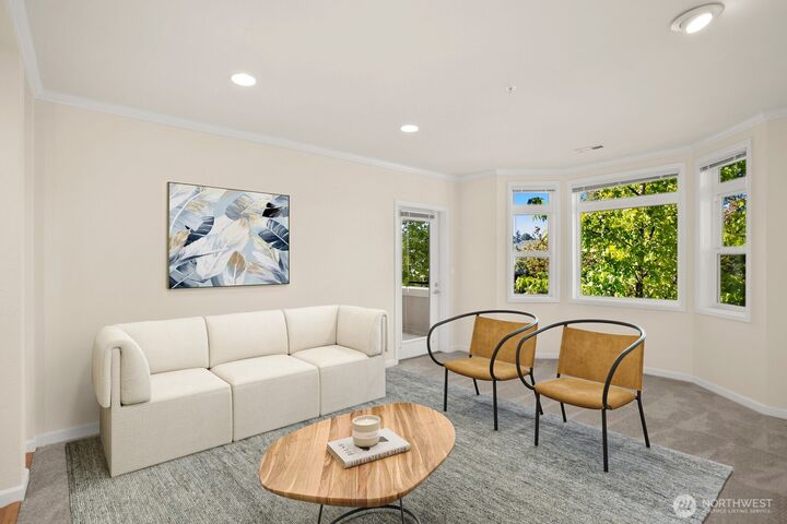Property Photo:  102  State Street S 206W  WA 98033 
