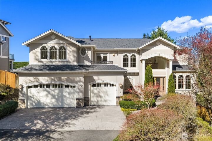 Property Photo:  9750 SE 5th Street  WA 98004 
