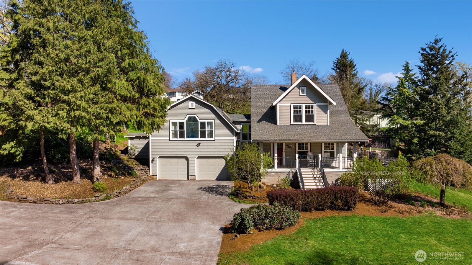 Property Photo:  602 NW 18th Loop  WA 98607 