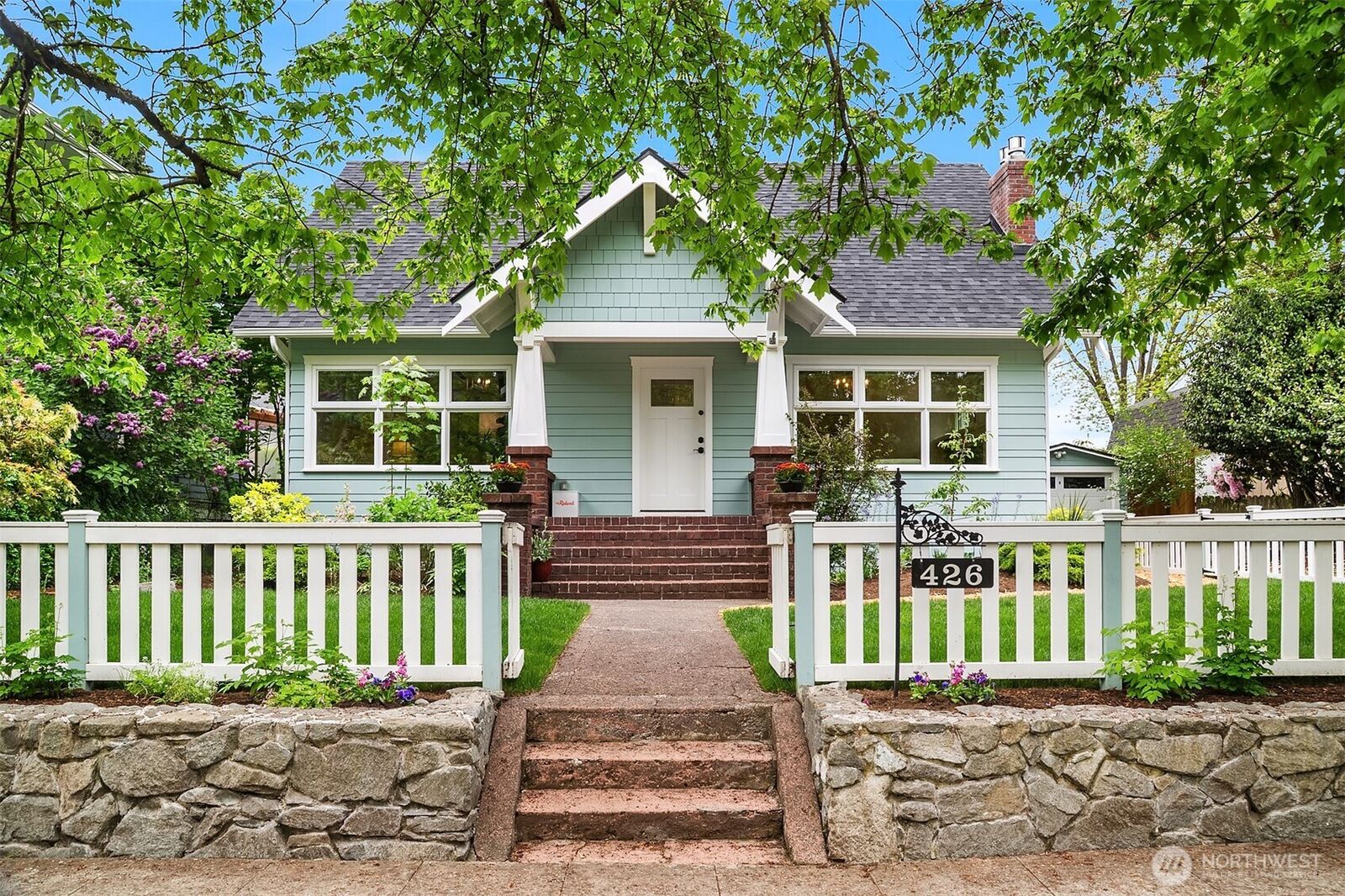 Property Photo:  426  30th Avenue S  WA 98144 