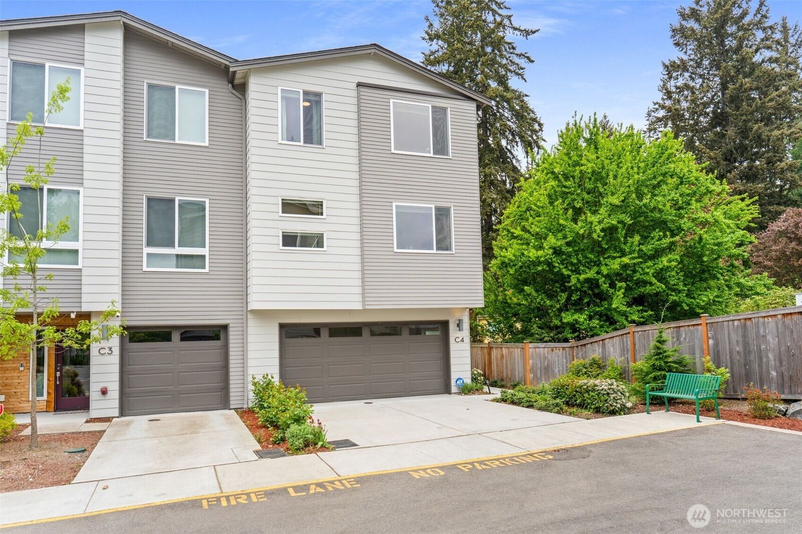 Property Photo:  13628  Manor Way C4  WA 98087 