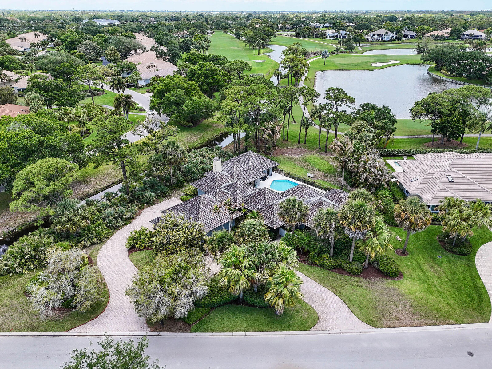 Property Photo:  6980 SE Winged Foot Drive  FL 34997 