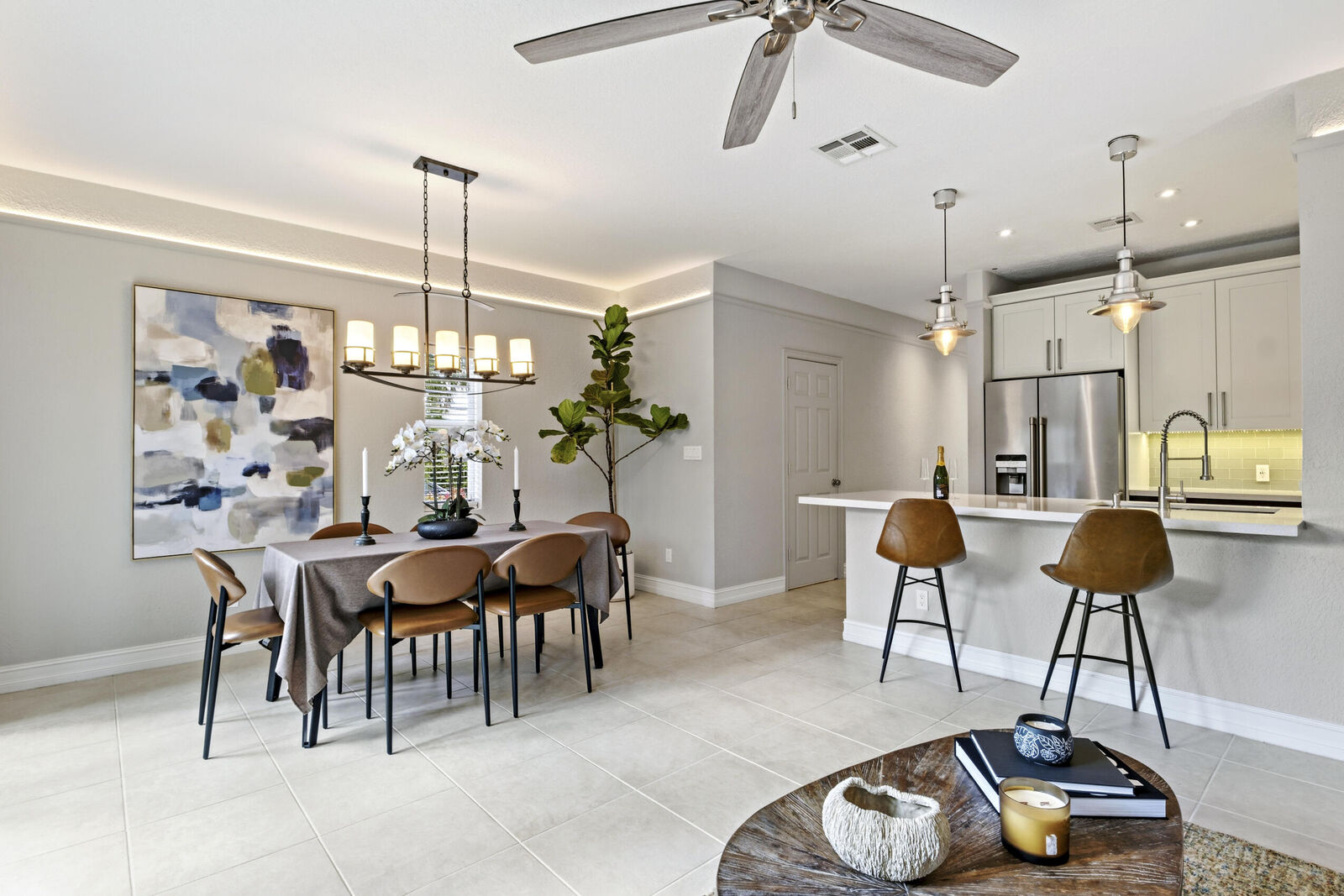 Property Photo:  1741 NE 4th Avenue F5  FL 33305 