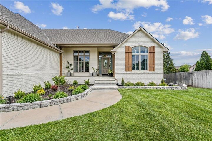 Property Photo:  1315 S City View Cir  KS 67235-3446 