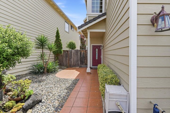 Property Photo:  18819 Sydney Circle  CA 94546 