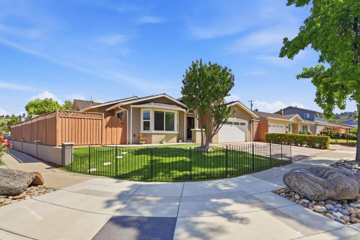 Property Photo:  6552 Camden Avenue  CA 95120 